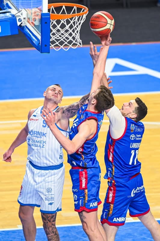 Basketball. Orlen Basket Liga. Gornik Walbrzych - Twarde Pierniki Torun. 27.12.2025