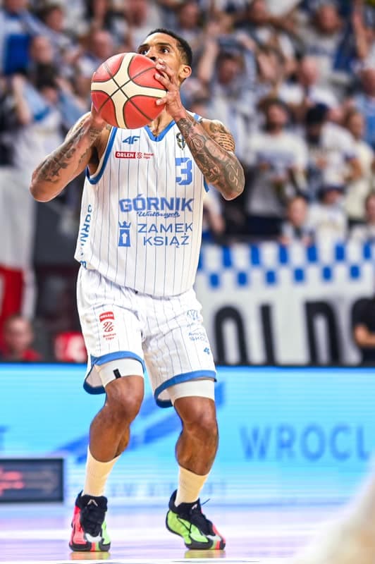 Basketball. Orlen Basket Liga. Gornik Walbrzych - Twarde Pierniki Torun. 27.12.2025