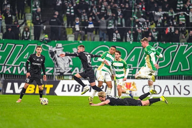 Football. PKO BP Ekstraklasa. Lechia Gdansk - Cracovia. 06.02.2026