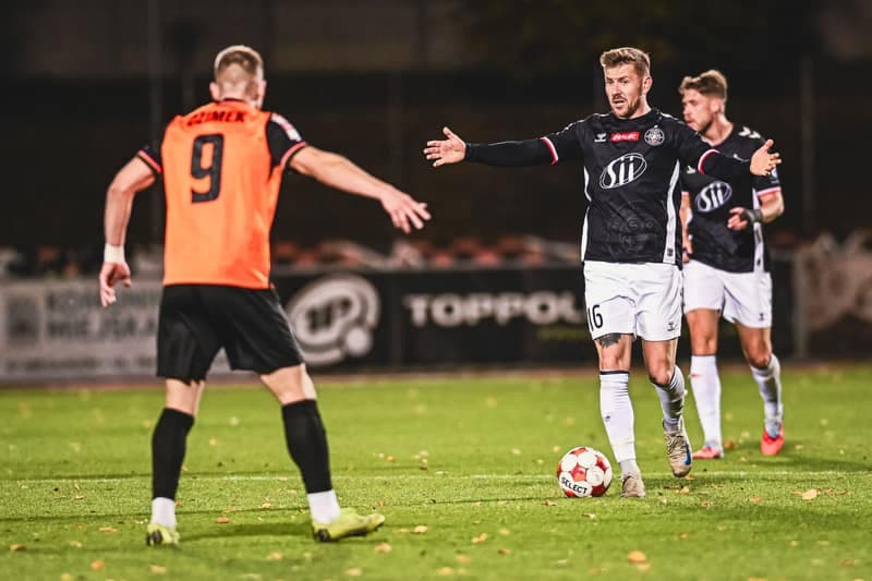 Football. Betclic 1 liga. Chrobry Glogow - Polonia Warszawa. 18.10.2025