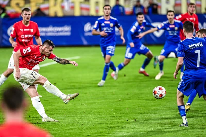 Football. Betclic 1 liga. Miedz Legnica - Pogon Siedlce. 17.10.2025