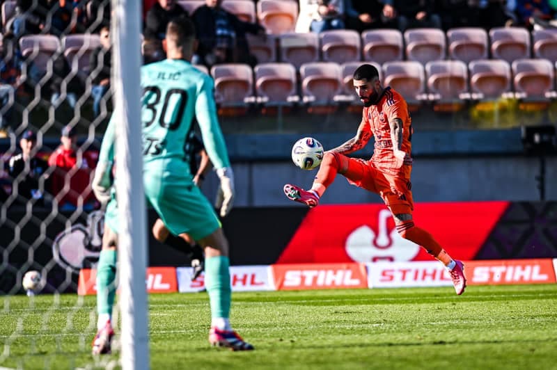 Football. PKO BP Ekstraklasa. Bruk-Bet Termalica Nieciecza - Widzew Lodz. 04.10.2025