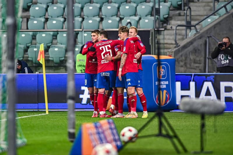 Football. STS Puchar Polski. Slask Wroclaw - Rakow Czestochowa. 03.12.2025