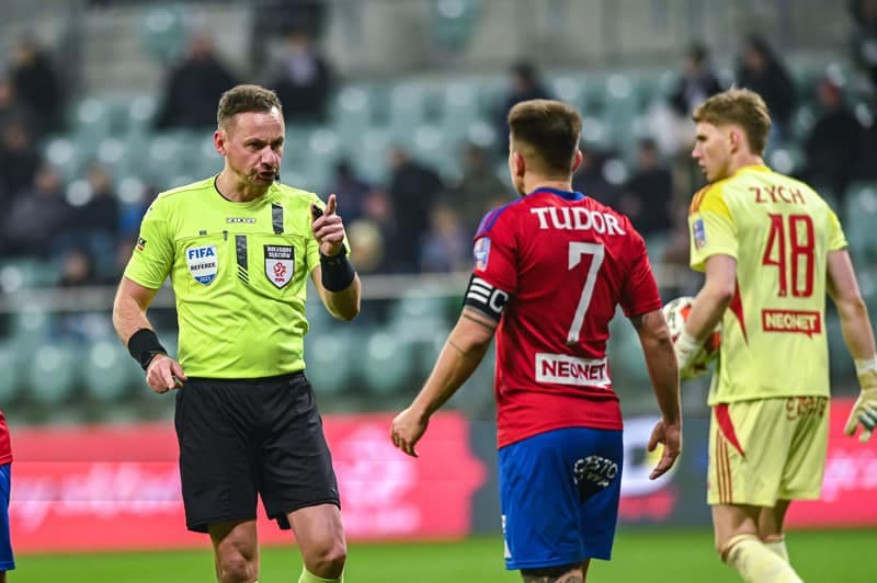 Football. STS Puchar Polski. Slask Wroclaw - Rakow Czestochowa. 03.12.2025