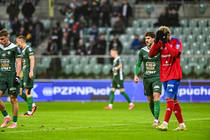Football. STS Puchar Polski. Slask Wroclaw - Rakow Czestochowa. 03.12.2025