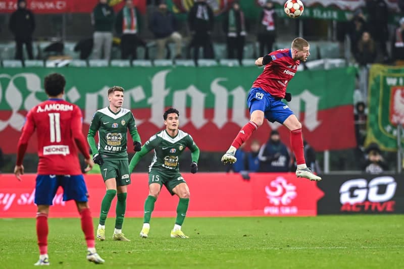 Football. STS Puchar Polski. Slask Wroclaw - Rakow Czestochowa. 03.12.2025