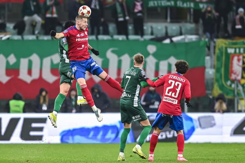 Football. STS Puchar Polski. Slask Wroclaw - Rakow Czestochowa. 03.12.2025