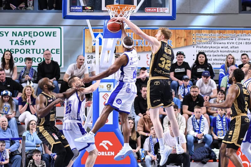 Basketball. Orlen Basket Liga. Gornik Walbrzych - Trefl Sopot. 26.04.2025