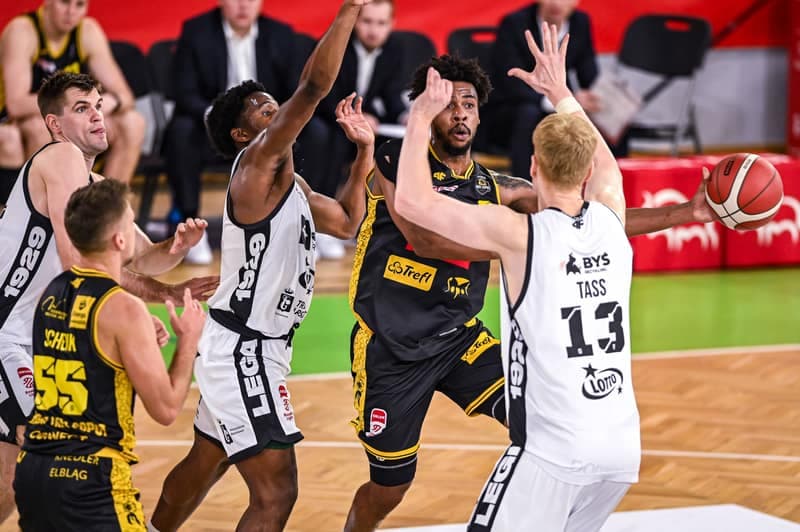 Basketball. Superpuchar Polski. Legia Warsaw - Energa Trefl Sopot. 27.09.2025