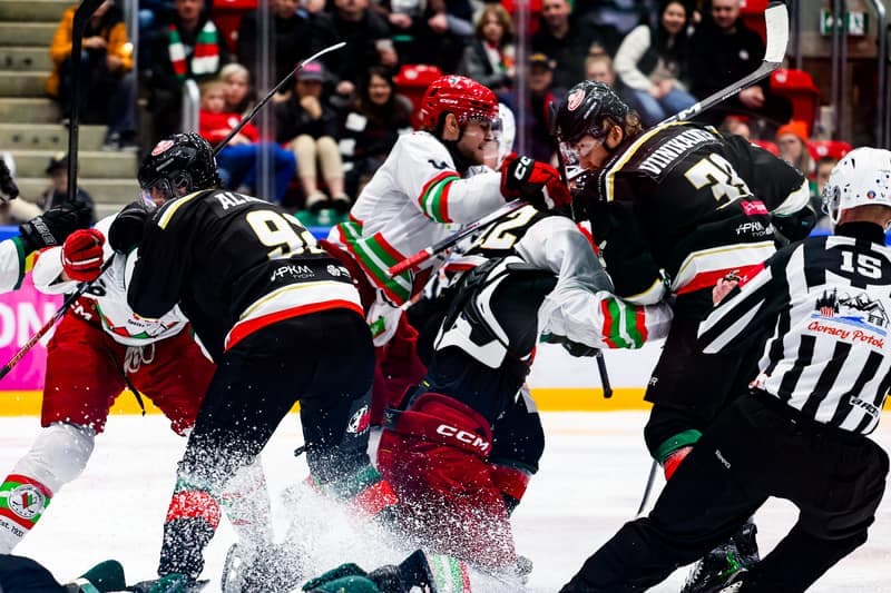 Ice Hockey. Tauron Hockey League. ECB Zaglebie Sosnowiec - GKS Tychy. 16.03.2026