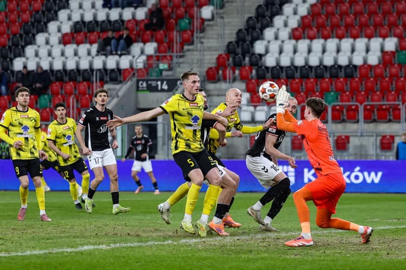 Football. Betclic 1 Liga. Wieczysta Krakow - Polonia Warszawa. 02.03.2026