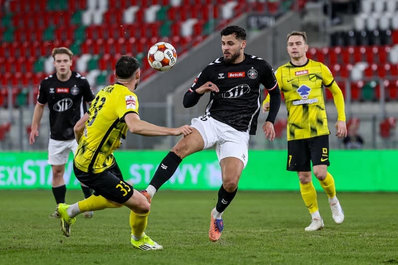 Football. Betclic 1 Liga. Wieczysta Krakow - Polonia Warszawa. 02.03.2026