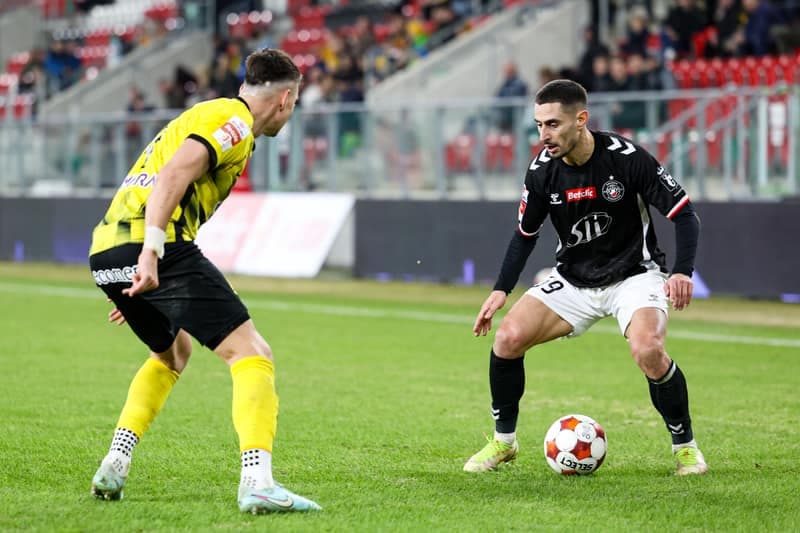 Football. Betclic 1 Liga. Wieczysta Krakow - Polonia Warszawa. 02.03.2026