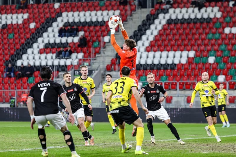 Football. Betclic 1 Liga. Wieczysta Krakow - Polonia Warszawa. 02.03.2026