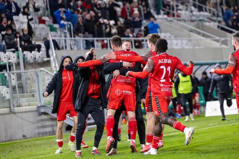 Football. Betclic 2 Liga. Zaglebie Sosnowiec - Olimpia Elblag. 05.04.2025