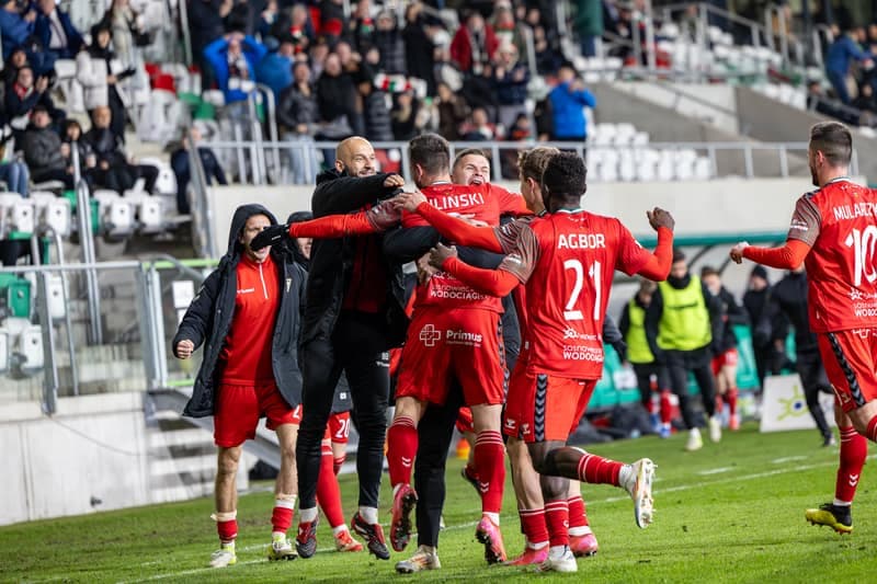 Football. Betclic 2 Liga. Zaglebie Sosnowiec - Olimpia Elblag. 05.04.2025