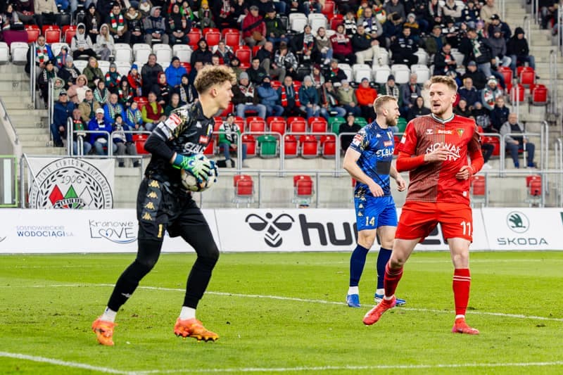 Football. Betclic 2 Liga. Zaglebie Sosnowiec - Olimpia Elblag. 05.04.2025