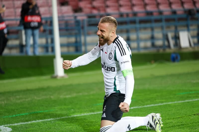 Football. UEFA Conference League. Shakhtar Donetsk - Legia Warsaw. 23.10.2025