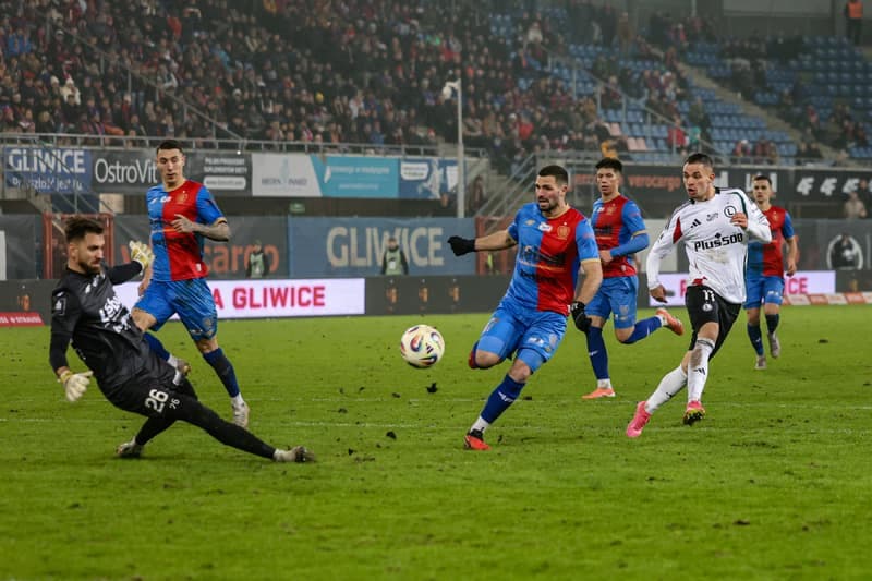 Football. PKO BP Ekstraklasa. Piast Gliwice - Legia Warsaw. 06.12.2025