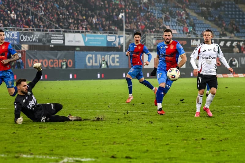 Football. PKO BP Ekstraklasa. Piast Gliwice - Legia Warsaw. 06.12.2025