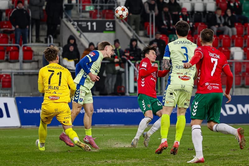 Football. Betclic 2 Liga. Zaglebie Sosnowiec - Sandecja Nowy Sacz. 24.02.2026