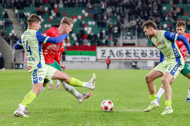 Football. Betclic 2 Liga. Zaglebie Sosnowiec - Sandecja Nowy Sacz. 24.02.2026