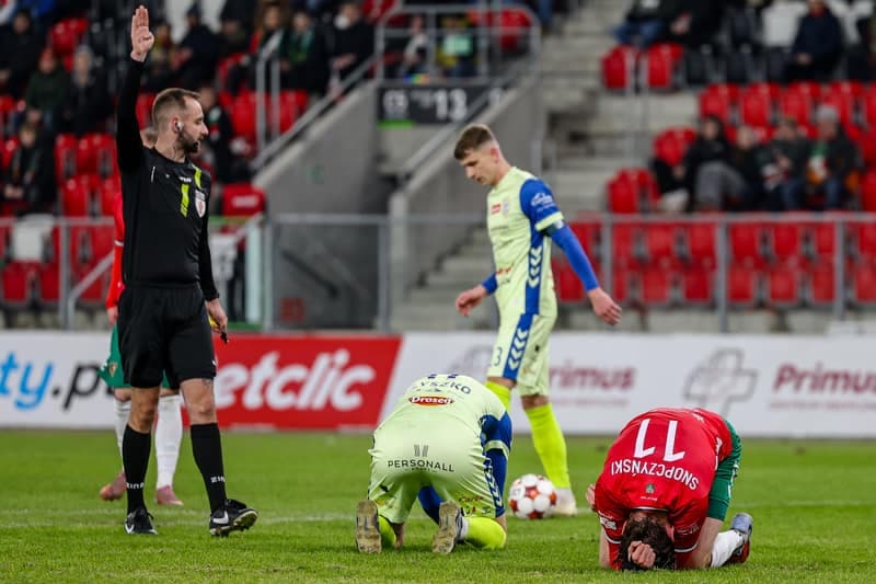 Football. Betclic 2 Liga. Zaglebie Sosnowiec - Sandecja Nowy Sacz. 24.02.2026