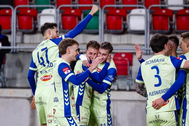 Football. Betclic 2 Liga. Zaglebie Sosnowiec - Sandecja Nowy Sacz. 24.02.2026
