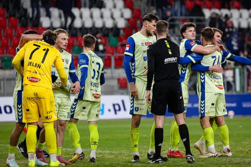 Football. Betclic 2 Liga. Zaglebie Sosnowiec - Sandecja Nowy Sacz. 24.02.2026