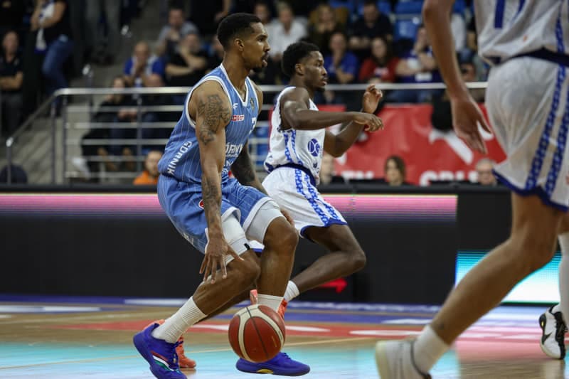 Basketball. ORLEN Basket Liga. MKS Dabrowa Gornicza - Gornik Walbrzych. 22.11.2025