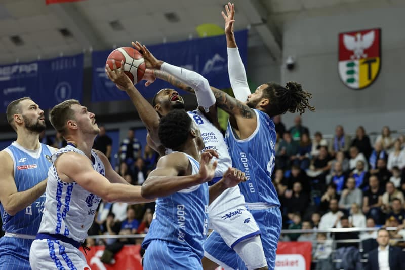 Basketball. ORLEN Basket Liga. MKS Dabrowa Gornicza - Gornik Walbrzych. 22.11.2025