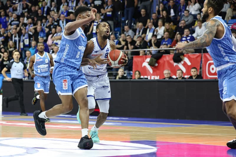 Basketball. ORLEN Basket Liga. MKS Dabrowa Gornicza - Gornik Walbrzych. 22.11.2025