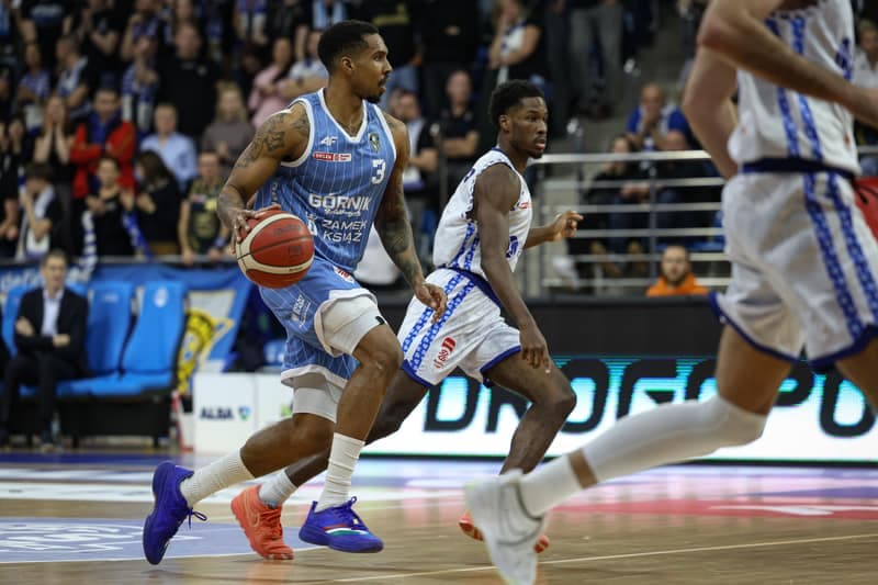 Basketball. ORLEN Basket Liga. MKS Dabrowa Gornicza - Gornik Walbrzych. 22.11.2025