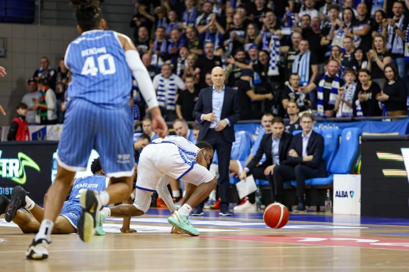 Basketball. ORLEN Basket Liga. MKS Dabrowa Gornicza - Gornik Walbrzych. 22.11.2025