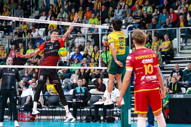 Volleyball. CEV Champions League. Aluron CMC Warta Zawiercie - Asseco Resovia Rzeszow. 10.12.2025