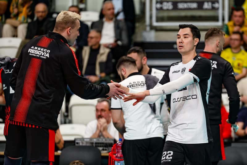 Volleyball. CEV Champions League. Aluron CMC Warta Zawiercie - Asseco Resovia Rzeszow. 10.12.2025