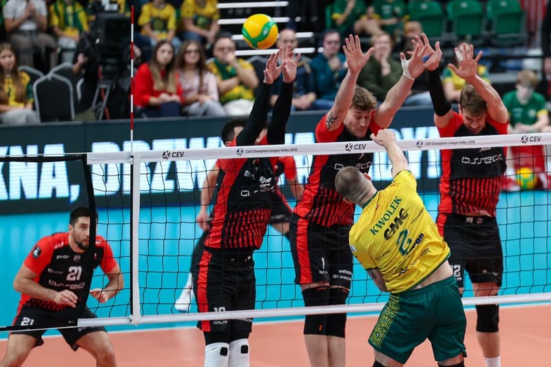 Volleyball. CEV Champions League. Aluron CMC Warta Zawiercie - Asseco Resovia Rzeszow. 10.12.2025