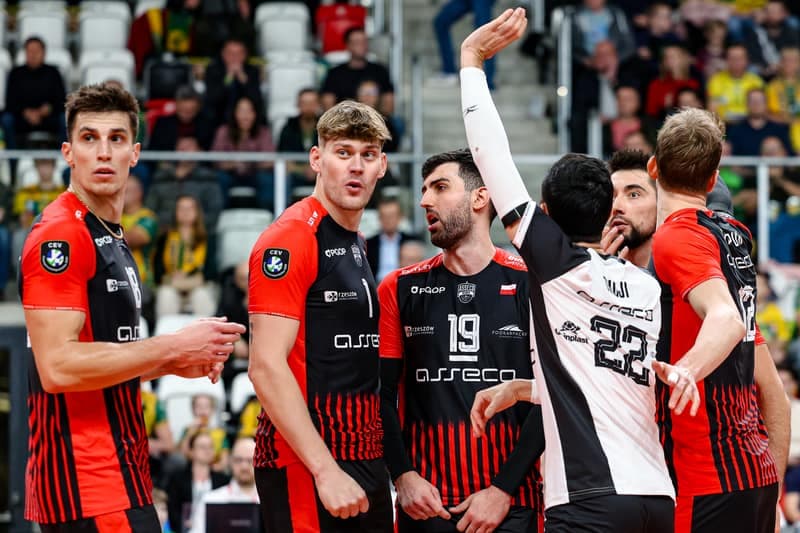 Volleyball. CEV Champions League. Aluron CMC Warta Zawiercie - Asseco Resovia Rzeszow. 10.12.2025