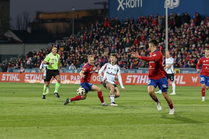 Football. PKO BP Ekstraklasa. Rakow Czestochowa - Legia Warsaw. 16.03.2025