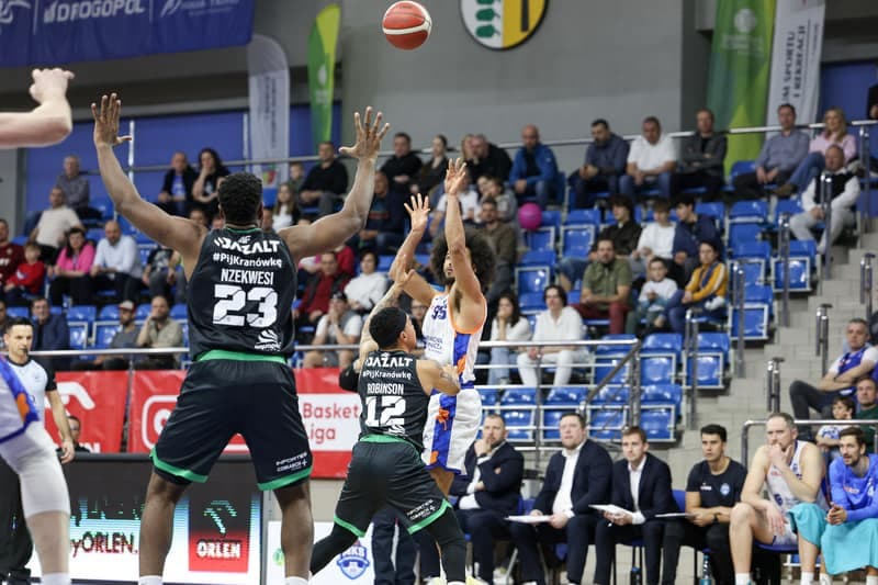 Basketball. Orlen Basket Liga. MKS Dabrowa Gornicza - Slask Wroclaw. 09.03.2025