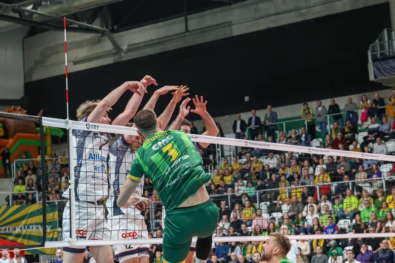CEV CHAMPIONS LEAGUE, Aluron CMC Warta Zawiercie - MILANO