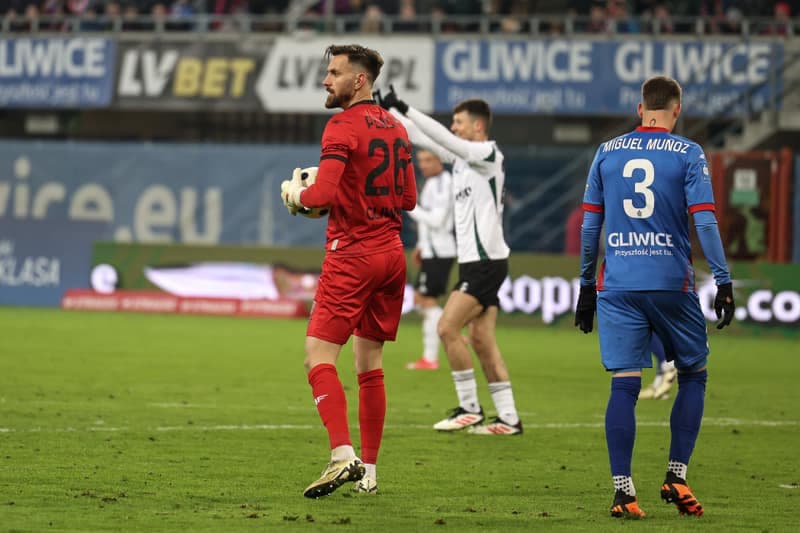 Football. PKO BP Ekstraklasa. Gornik Zabrze - Puszcza Niepolomice. 02.02.2025
