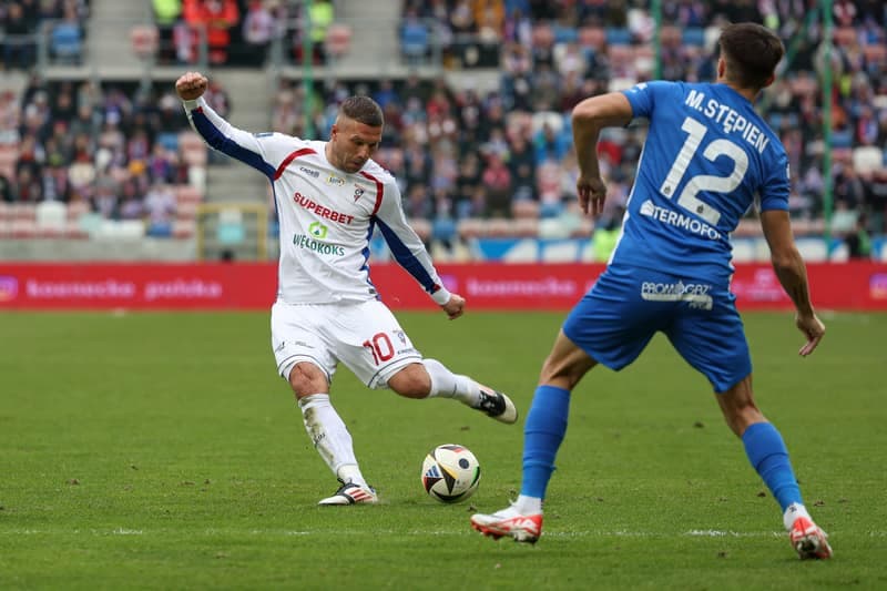 Football. PKO BP Ekstraklasa. Gornik Zabrze - Puszcza Niepolomice. 02.02.2025