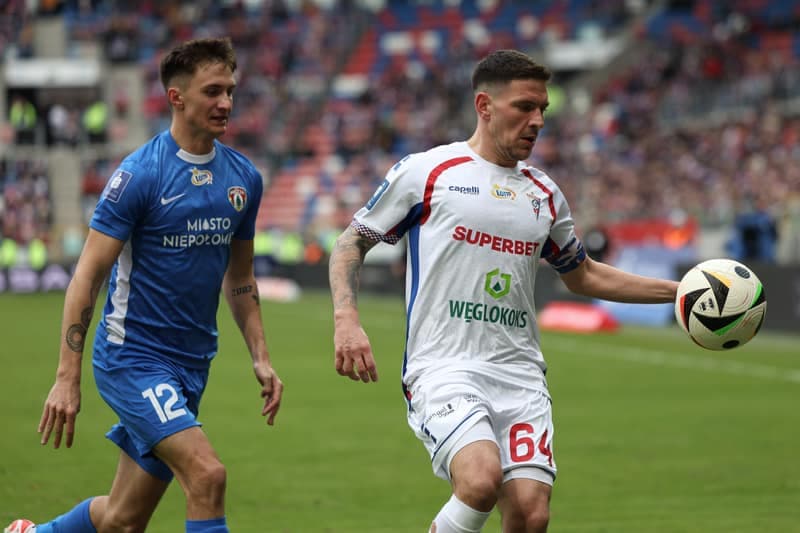 Football. PKO BP Ekstraklasa. Gornik Zabrze - Puszcza Niepolomice. 02.02.2025