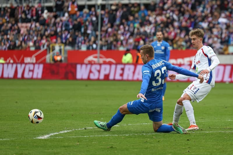 Football. PKO BP Ekstraklasa. Gornik Zabrze - Puszcza Niepolomice. 02.02.2025