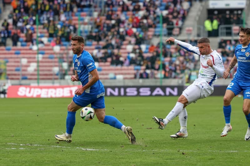 Football. PKO BP Ekstraklasa. Gornik Zabrze - Puszcza Niepolomice. 02.02.2025