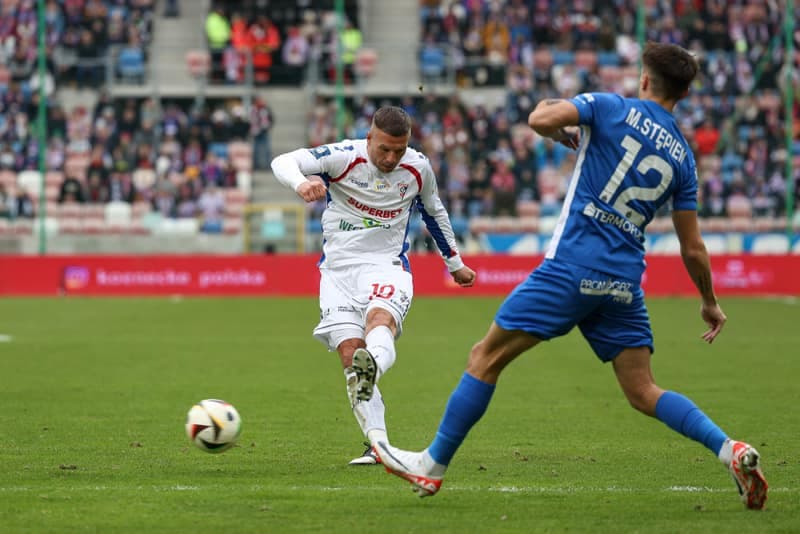 Football. PKO BP Ekstraklasa. Gornik Zabrze - Puszcza Niepolomice. 02.02.2025
