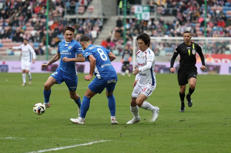 Football. PKO BP Ekstraklasa. Gornik Zabrze - Puszcza Niepolomice. 02.02.2025