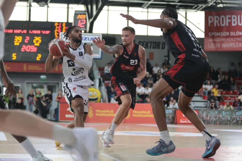 Basketball. Orlen Basket Liga. Legia Warszawa - Energa Czarni Slupsk. 19.10.2025