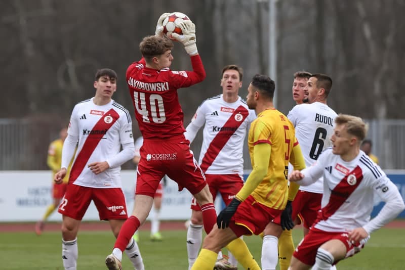 Football. Betclic 1 Liga. Znicz Pruszkow - LKS Lodz. 30.11.2025